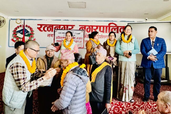ज्येष्ठ नागरिक दिवस : रत्ननगरमा असल सन्तति सम्मान