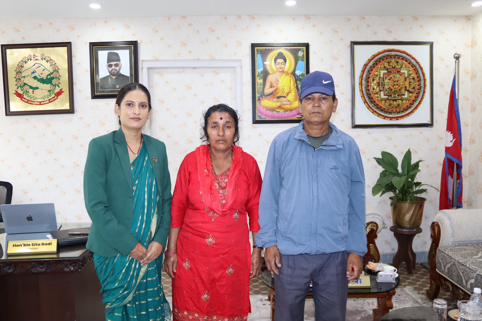अजित मिजारका परिवारसँग मन्त्री सिता बादीको भेट, न्यायप्राप्तिका सरोकारबारे छलफल